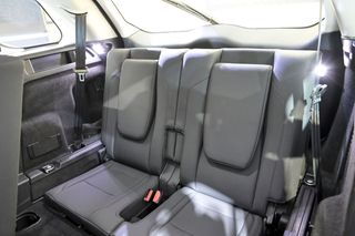 Land-Rover Discovery Sport   2.0D TD4 204 PS AWD Auto MHEV Standard