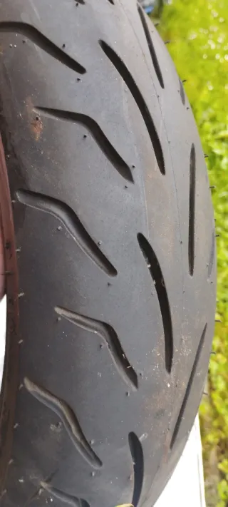 Rueda scooter, Bridgestone