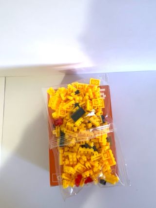 Figura bloques construcción tipo Lego