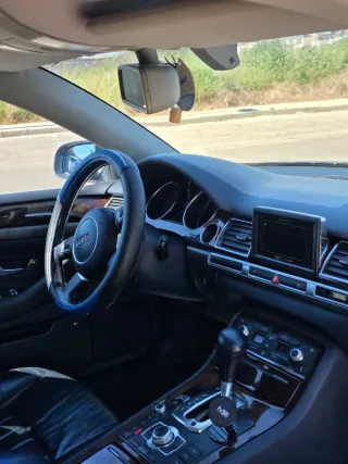 Audi A8 3.0 V6 TDI quattro
