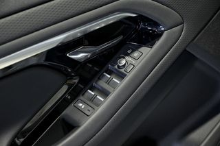 Land-Rover Range Rover Evoque   2.0 D163 RDynamic AUTO 4WD MHEV