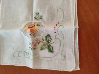 Fazzoletti vintage ricamati