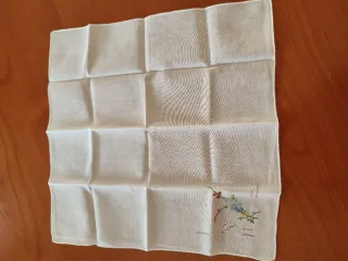 Fazzoletti vintage ricamati