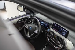 BMW iX3 100% electrico . FULL EQUIPE