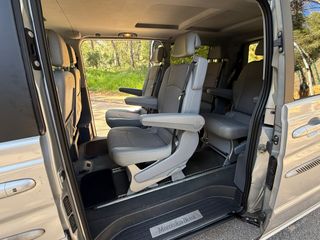 Mercedes-Benz Viano 2010 ADAPTADA con elevador PMR