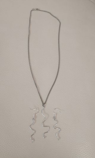 Conjunto Cadena, Colgante y Pendientes Serpiente