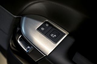 Land-Rover Range Rover Sport   5.0 V8 SC 423kW 575CV SVR