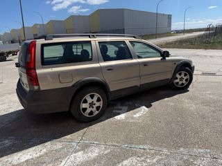 Volvo XC70 2004