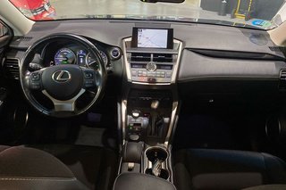 Lexus NX   2.5 300h Business Navigation 2WD