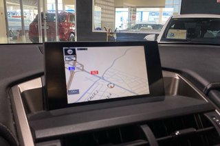 Lexus NX   2.5 300h Business Navigation 2WD