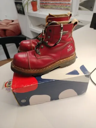 Botas ART Talla 43 Rojas