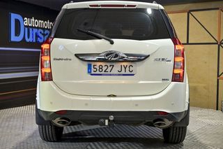 Mahindra XUV 500   FWD 4X2 W6