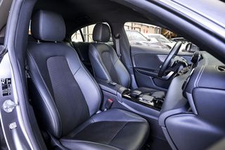 Mercedes CLA MERCEDES-BENZ   200 D DCT