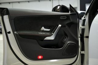 Mercedes-Benz CLA MERCEDES-BENZ   220 D DCT Shooting Brake