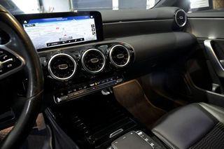 Mercedes CLA MERCEDES-BENZ   250 e