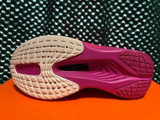 Nike Zoom Fly 6 Mujer Rosa y Blanca