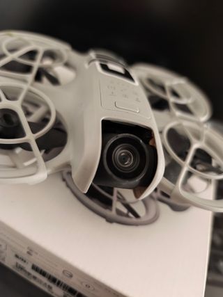 Dron DJI Neo