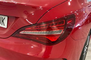 Mercedes CLA MERCEDES-BENZ  CLA 200
