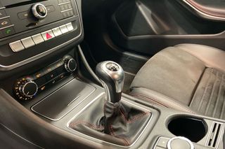 Mercedes CLA MERCEDES-BENZ  CLA 200