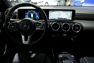 Mercedes Clase A MERCEDES-BENZ  A 180 d