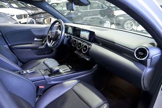 Mercedes Clase A MERCEDES-BENZ  A 180 d