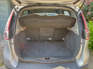 Renault Scenic 1.5 DCI