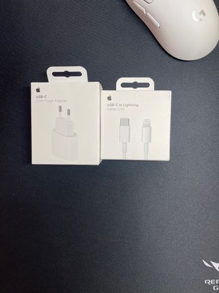 Cargador USB-C y Cable USB-C a Lightning