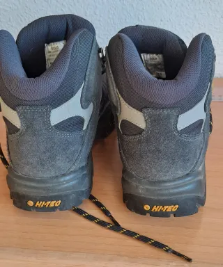Botas de montaña Hi-Tec
