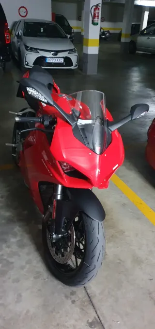 Ducati Panigale V2 2022 Roja