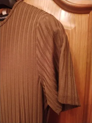 Vestido midi verde oliva PrettyLittleThing