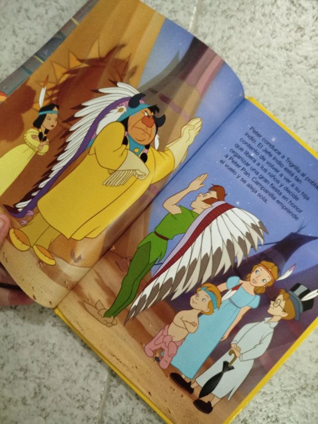 libros Disney, 6 € unidad o lote 90€