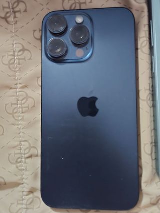 iPhone 15 Pro Max Como Nuevo