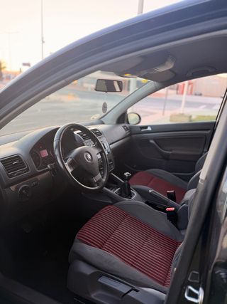 Volkswagen Golf 2007