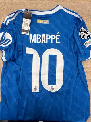 Camiseta Real Madrid talla L  Mbappe 10