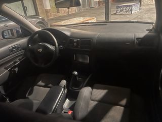 Volkswagen Golf 2003