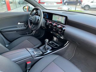 Mercedes-Benz Clase A 160 2022