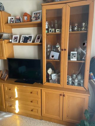 Mueble de salón modular madera y cristal