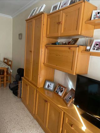 Mueble de salón modular madera y cristal