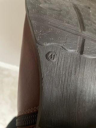 Botines de piel marrones