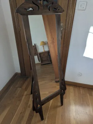 Espejo de pie retro de madera