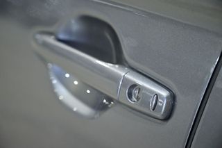 Mitsubishi Outlander   2.4 PHEV Kaiteki Auto 4WD