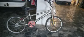 Bicicleta Trial GT Plata