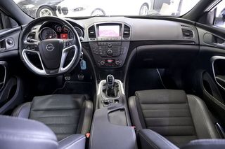 Opel Insignia    2.8 V6 Turbo OPC