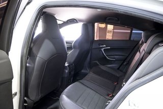 Opel Insignia    2.8 V6 Turbo OPC