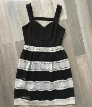 Vestido negro y blanco con encaje