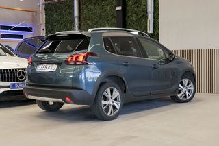 Peugeot 2008   Allure BlueHDi 120 SS EAT6