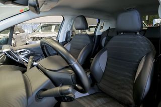 Peugeot 2008   Allure BlueHDi 120 SS EAT6