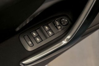 Peugeot 2008   Allure BlueHDi 120 SS EAT6