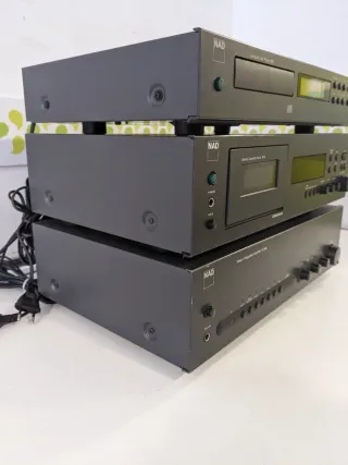 Equipo de sonido vintage NAD