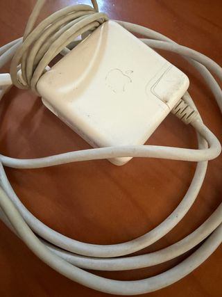 Fuente alimentación Apple MacSafe 60W - MacBook